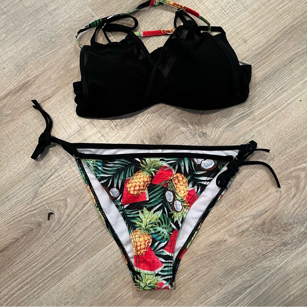 2 piece swimsuit NWT size M